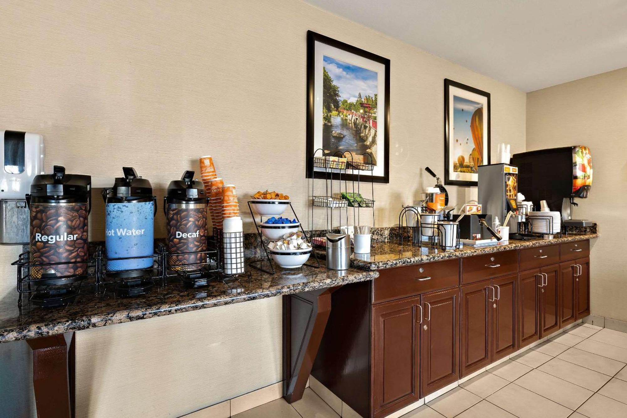 Comfort Inn & Suites Airport Convention Center Reno Εξωτερικό φωτογραφία