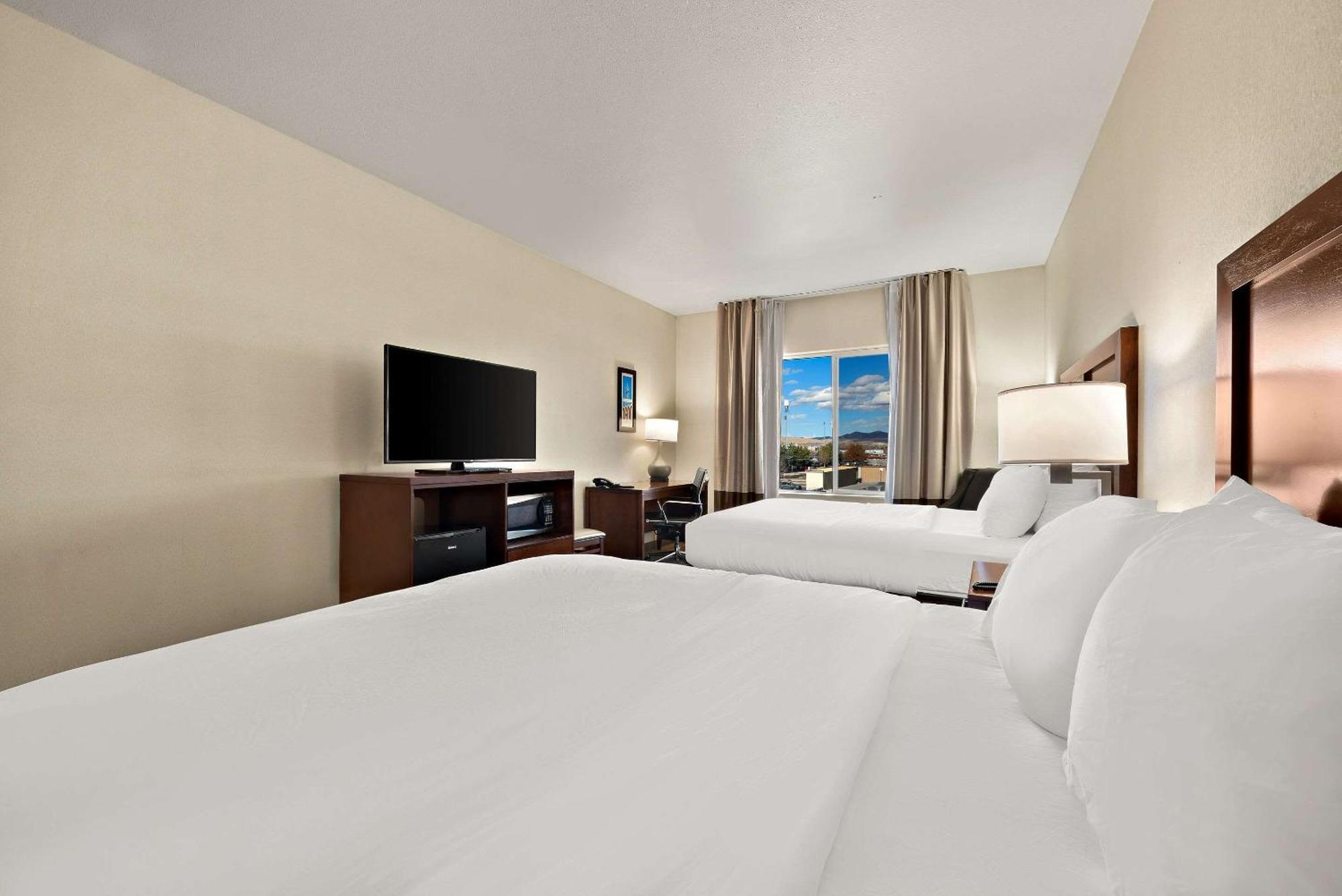 Comfort Inn & Suites Airport Convention Center Reno Εξωτερικό φωτογραφία